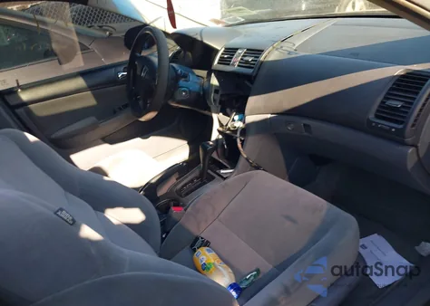 2005 Honda Accord 2.4 Ex from USA, damaged, VIN 1HGCM56785A180978